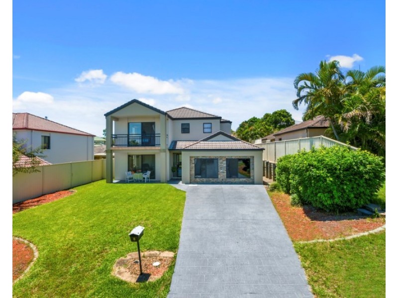 8 Katie Court, Arundel QLD 4214