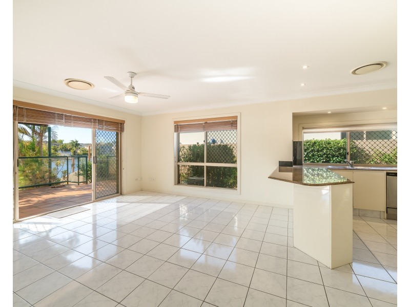 58/40 Cotlew Street East, Southport QLD 4215