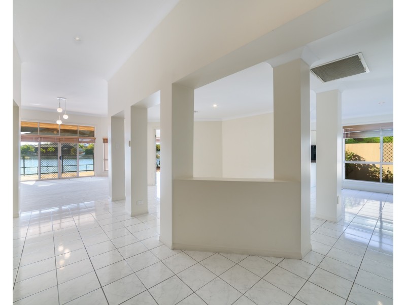 58/40 Cotlew Street East, Southport QLD 4215