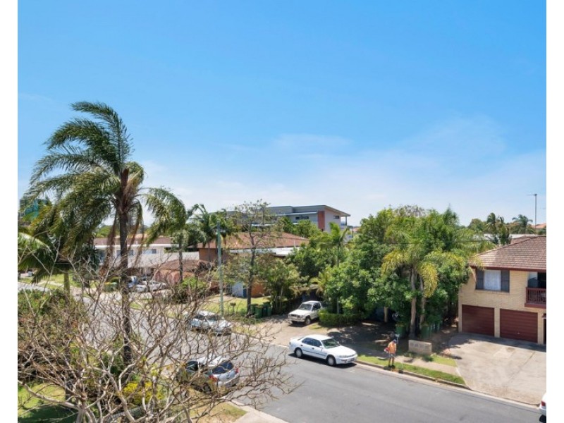 13/4 Adori Street, Chevron Island QLD 4217