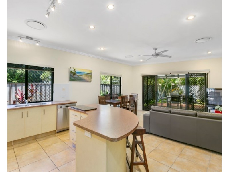 1/15A Wyndham Avenue, Southport QLD 4215