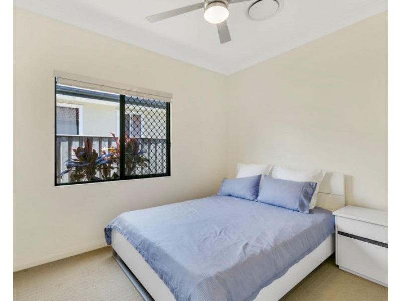 1/15A Wyndham Avenue, Southport QLD 4215