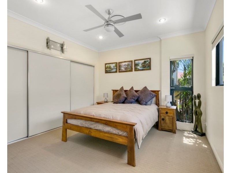 1/15A Wyndham Avenue, Southport QLD 4215