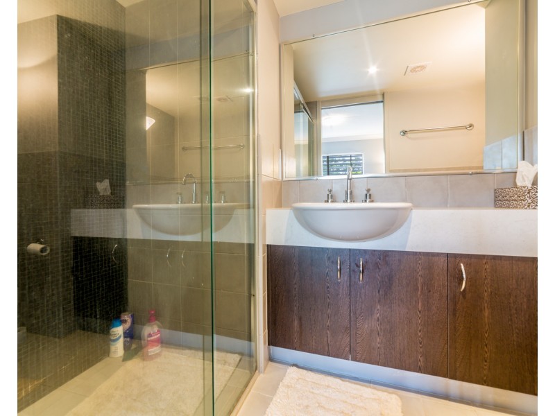 1107/33 Clark Street, Biggera Waters QLD 4216