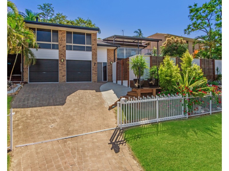 7 Jancoon Court, Carrara QLD 4211