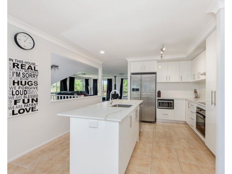 7 Jancoon Court, Carrara QLD 4211