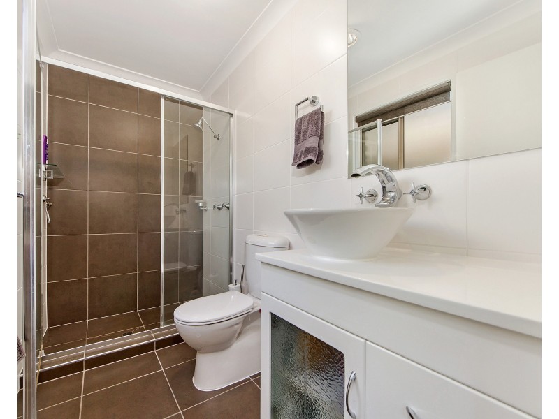 7 Jancoon Court, Carrara QLD 4211
