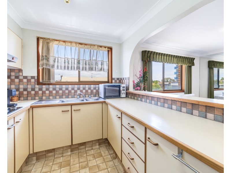 5/14 Imperial Parade, Labrador QLD 4215