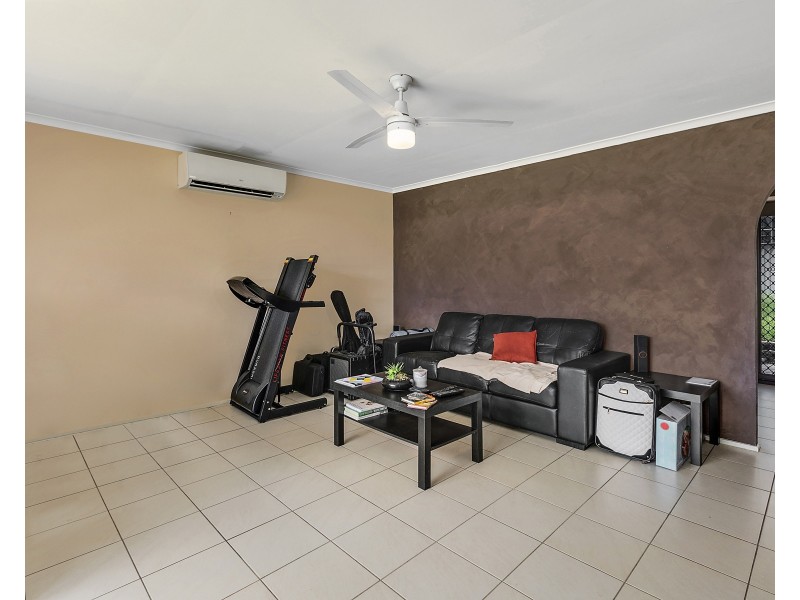 55 Woomera Crescent, Southport QLD 4215