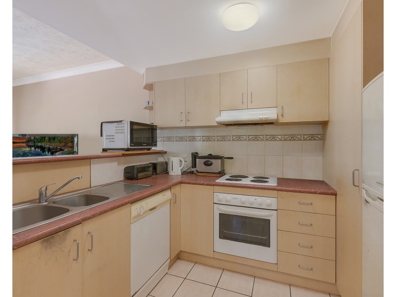 5/152 High Street, Southport QLD 4215