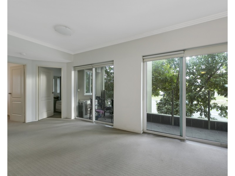 11/18-20 Rose Street, Southport QLD 4215