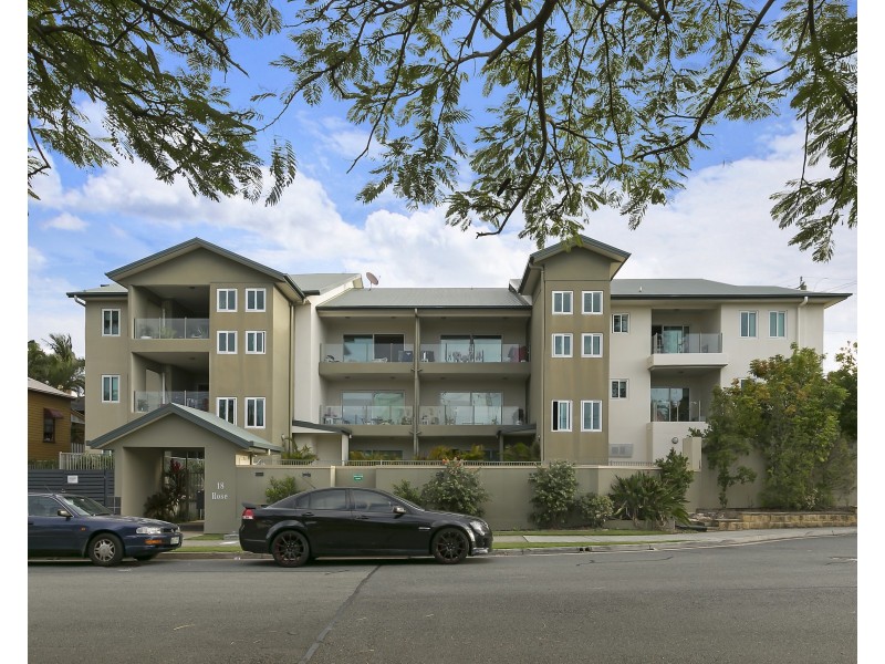 11/18-20 Rose Street, Southport QLD 4215