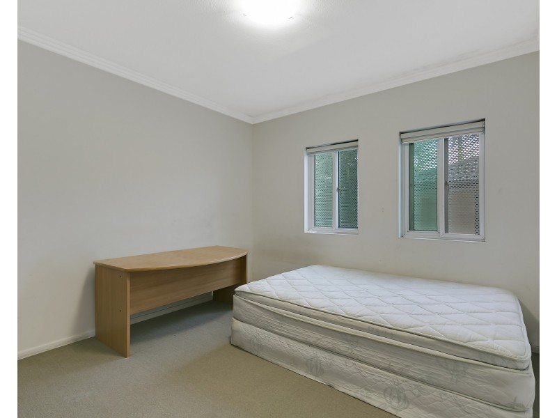 11/18-20 Rose Street, Southport QLD 4215