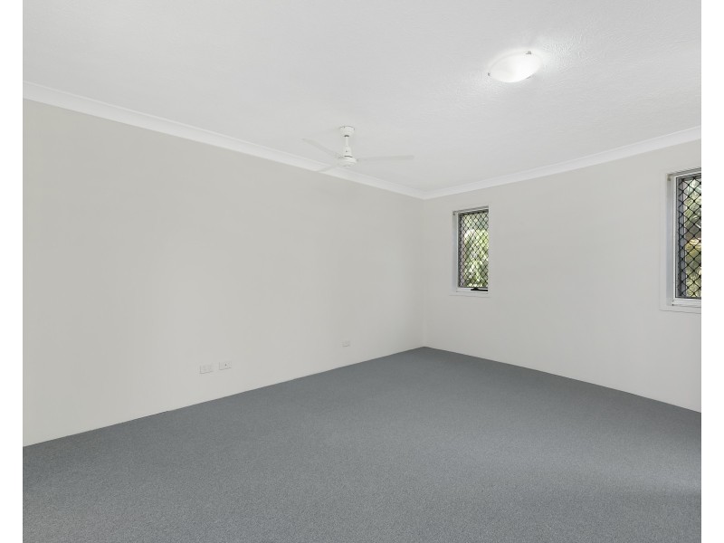 27/16 Sykes Court, Southport QLD 4215