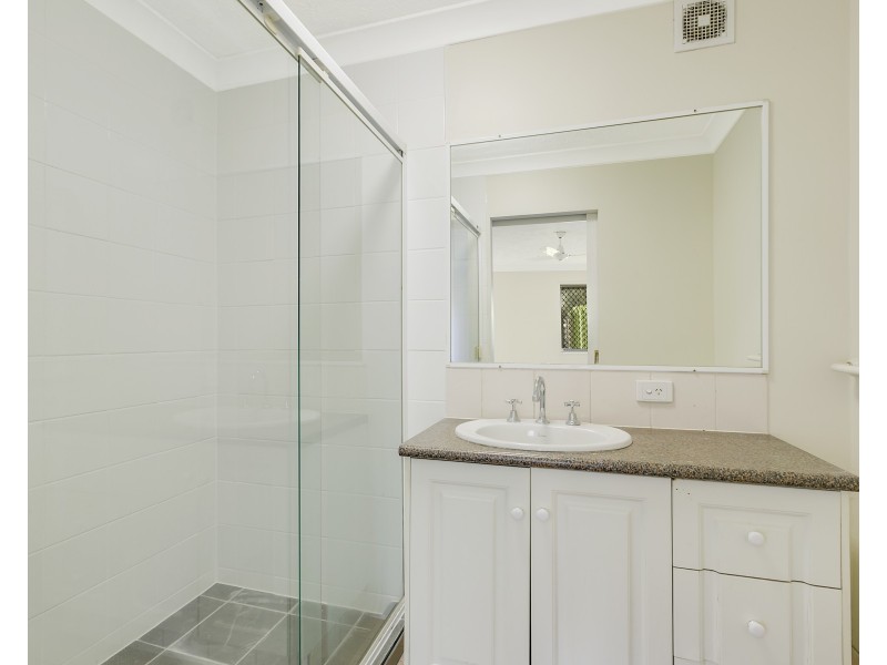 27/16 Sykes Court, Southport QLD 4215