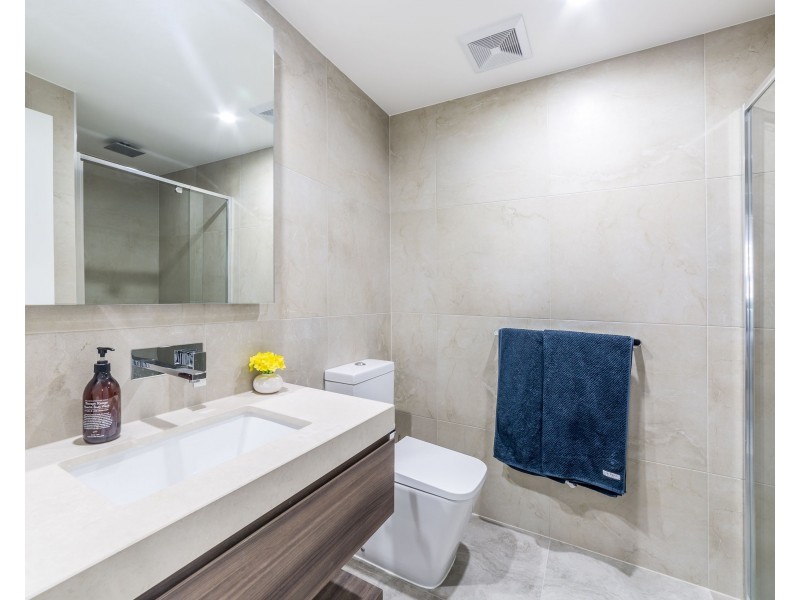 204/30 Brighton Parade, Southport QLD 4215