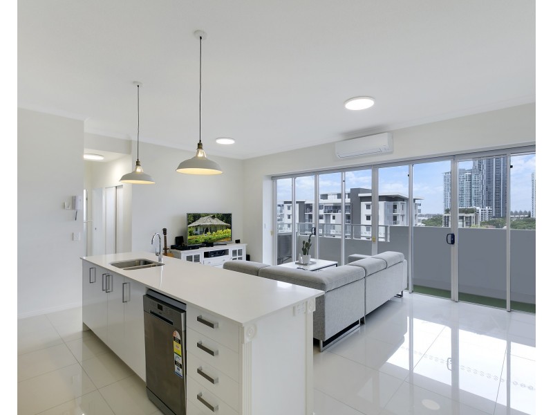 601/8 Waverley Street, Southport QLD 4215