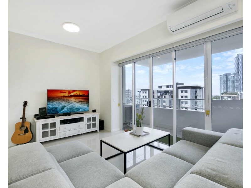 601/8 Waverley Street, Southport QLD 4215