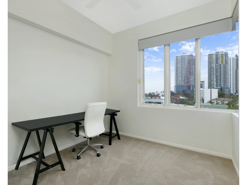 601/8 Waverley Street, Southport QLD 4215