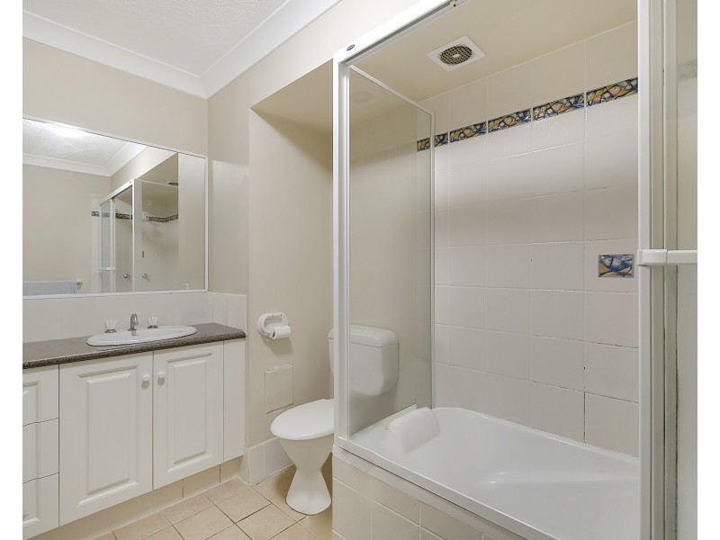 32/16 Sykes Court, Southport QLD 4215