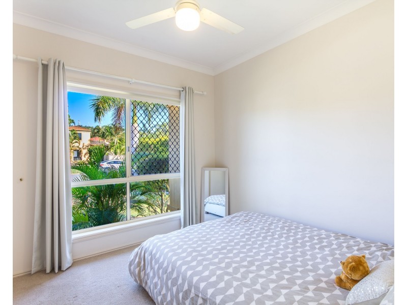 6 Ingles Circuit, Arundel QLD 4214