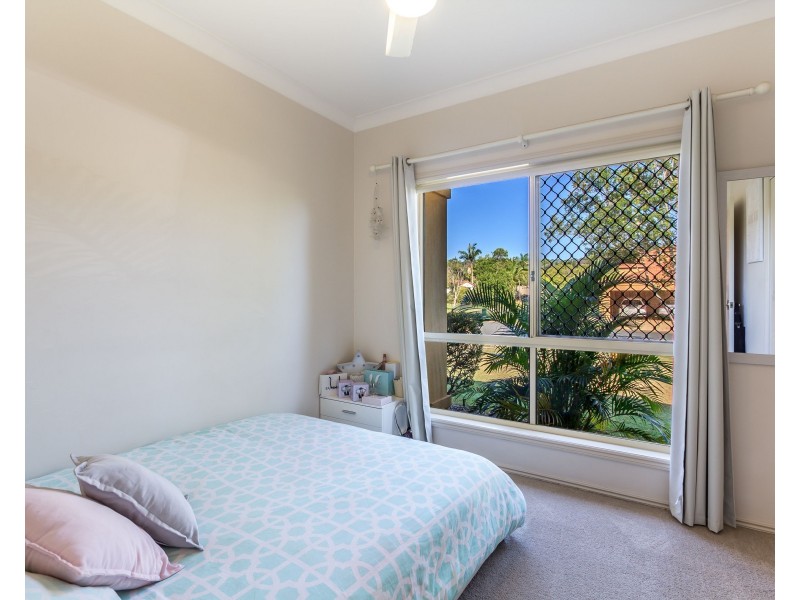 6 Ingles Circuit, Arundel QLD 4214