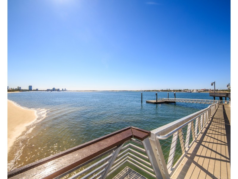 113 High Street, Southport QLD 4215