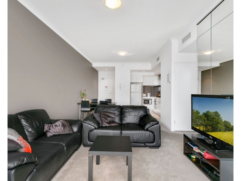 23002/5 Lawson Street, Southport QLD 4215