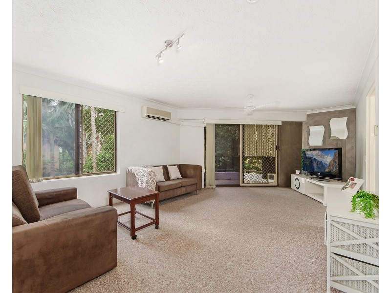 2/7 Lather Street, Southport QLD 4215