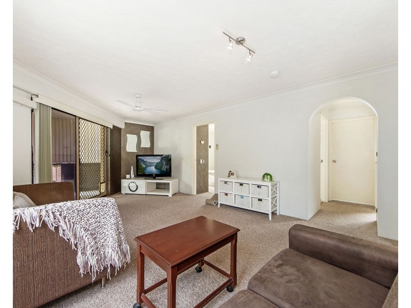 2/7 Lather Street, Southport QLD 4215