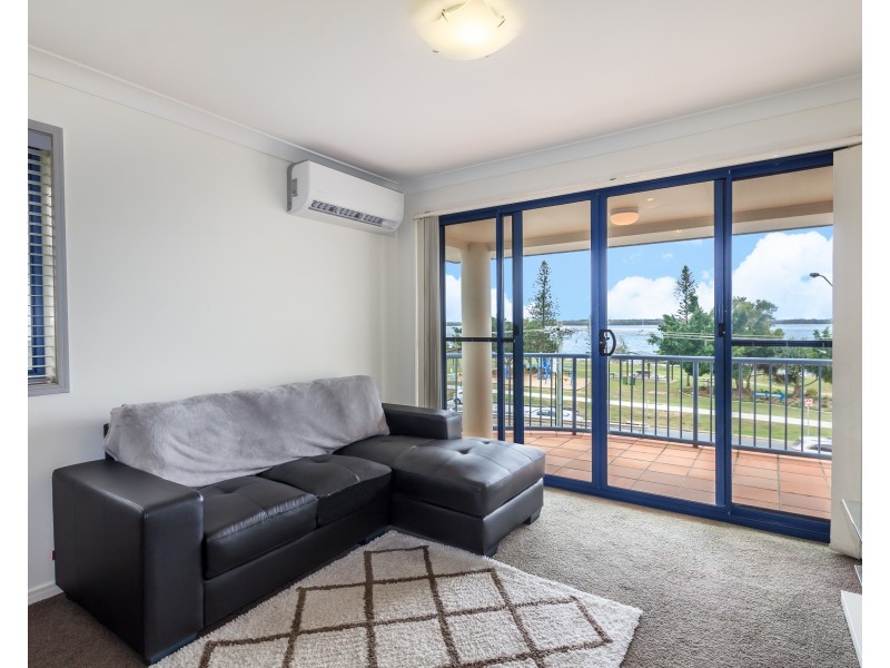 9/550 Marine Parade, Biggera Waters QLD 4216