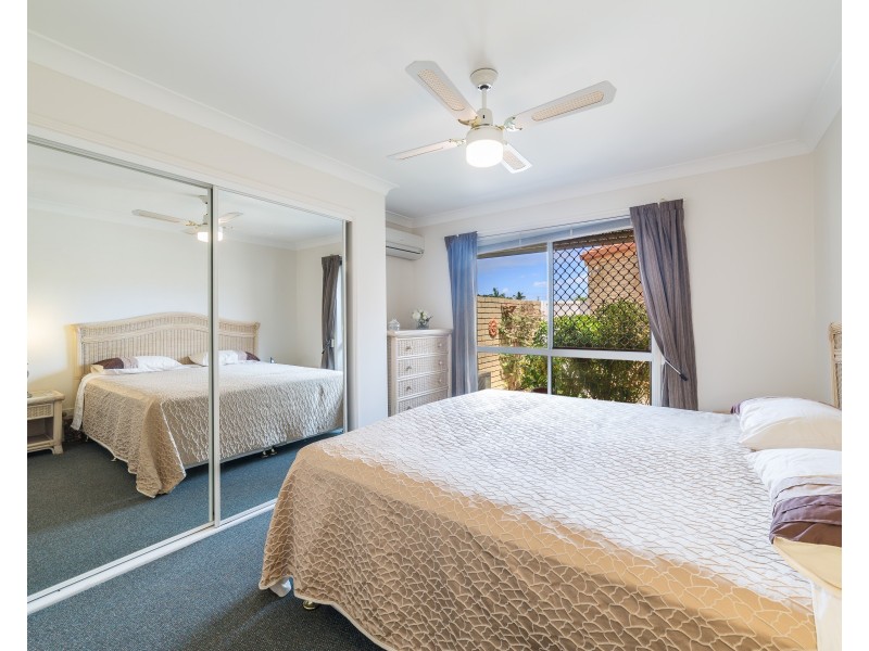 1/16 Catherine Court, Labrador QLD 4215