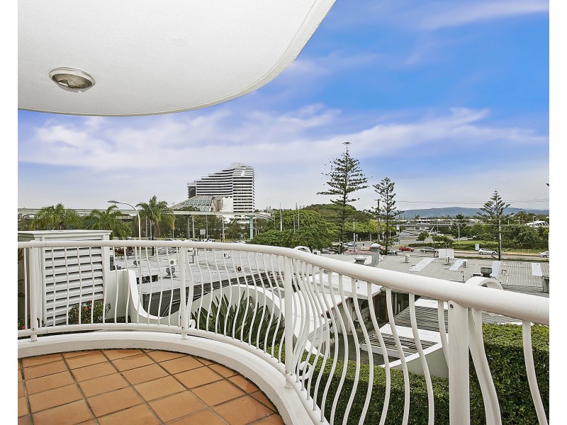 1211/24-26 Queensland Avenue, Broadbeach QLD 4218