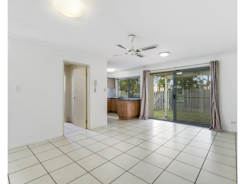 10/2 Studio Drive, Pacific Pines QLD 4211