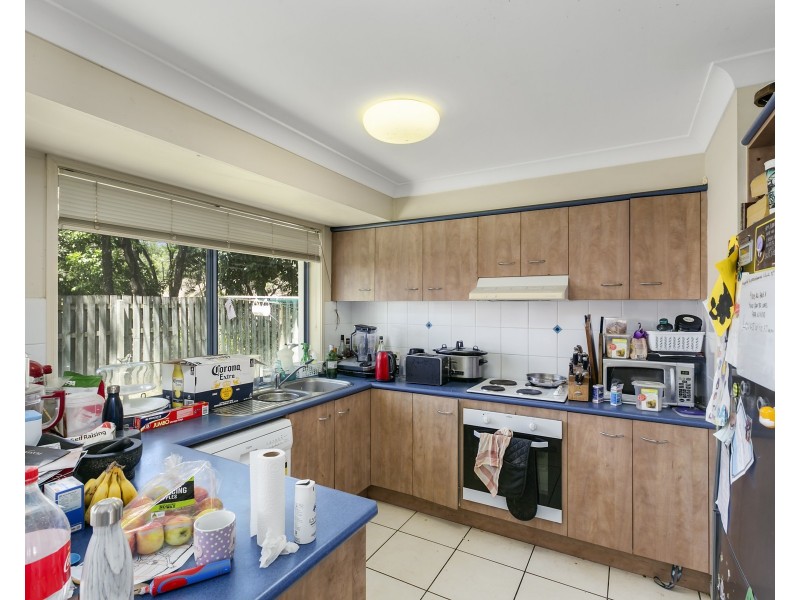 15/2 Studio Drive, Pacific Pines QLD 4211