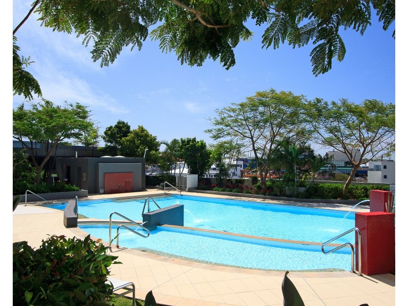 1377/56 Scarborough Street, Southport QLD 4215
