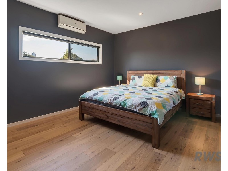 2/1 Fairway Avenue, Southport QLD 4215