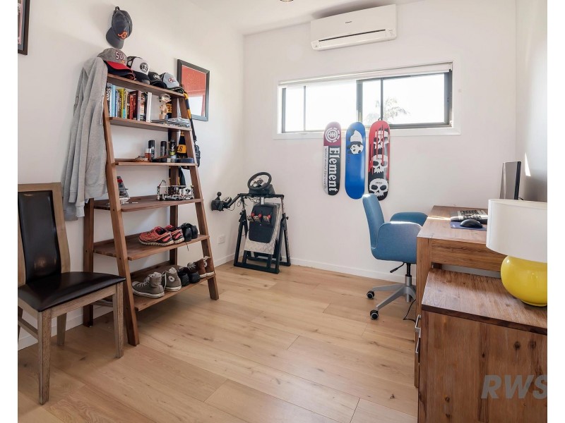 2/1 Fairway Avenue, Southport QLD 4215