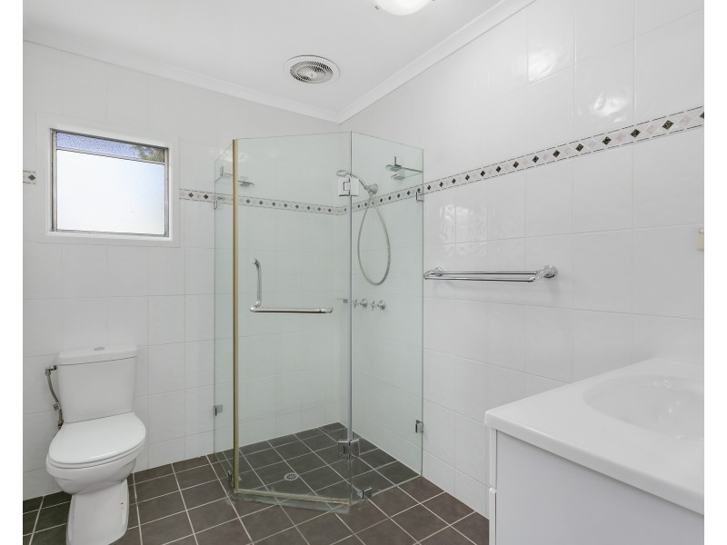 70 Benowa Road, Southport QLD 4215