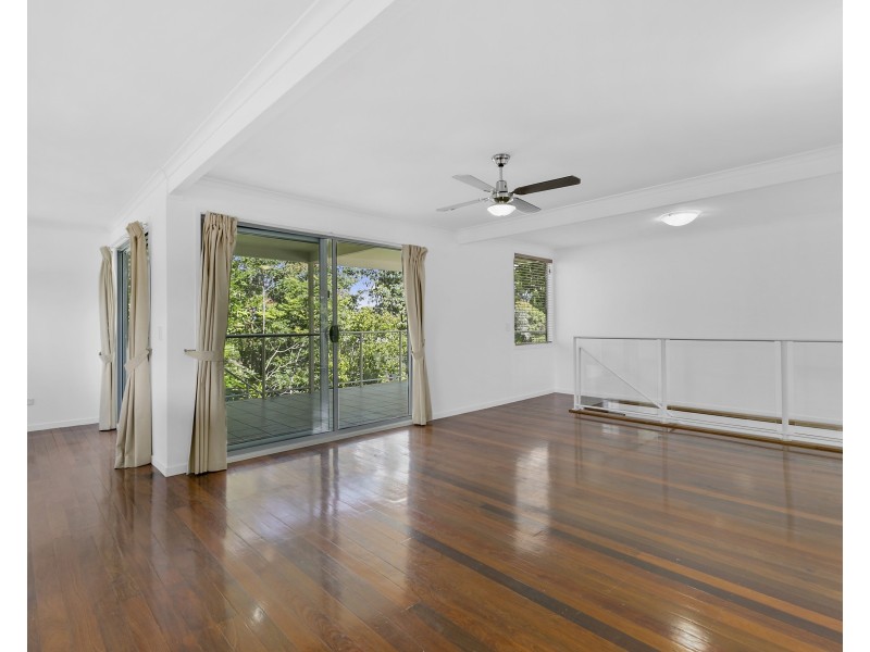 70 Benowa Road, Southport QLD 4215