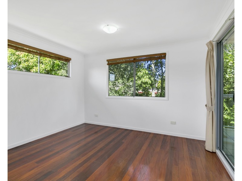 70 Benowa Road, Southport QLD 4215