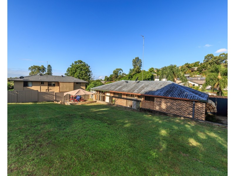 10 Cairngorm Street, Carrara QLD 4211