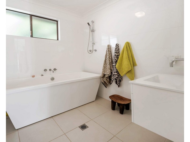 118 Plateau Crescent, Carrara QLD 4211