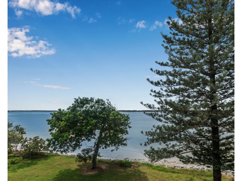 1302/323 Bayview Street, Hollywell QLD 4216