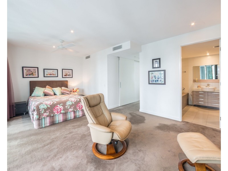 1302/323 Bayview Street, Hollywell QLD 4216