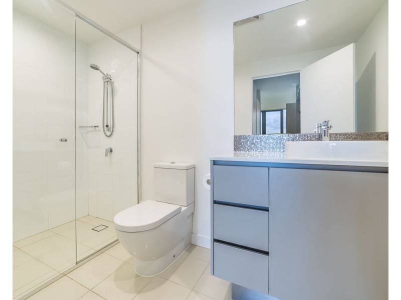 2205/3440 Surfers Paradise Boulevard, Surfers Paradise QLD 4217
