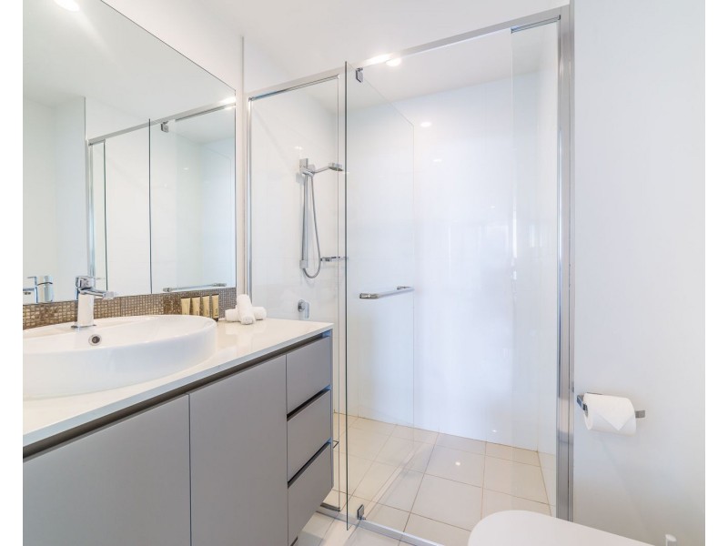 2205/3440 Surfers Paradise Boulevard, Surfers Paradise QLD 4217