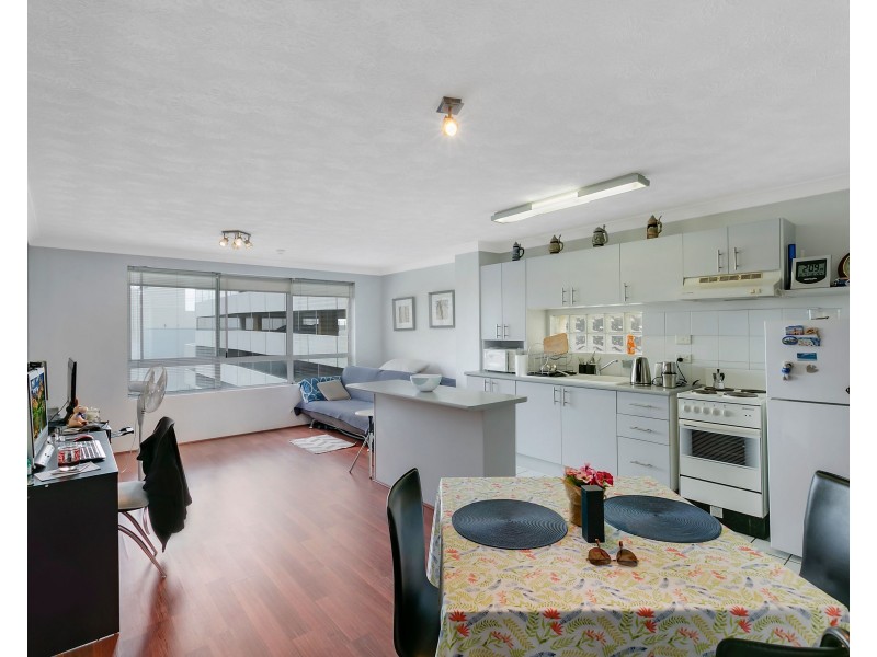 35/30 Marine Parade, Southport QLD 4215