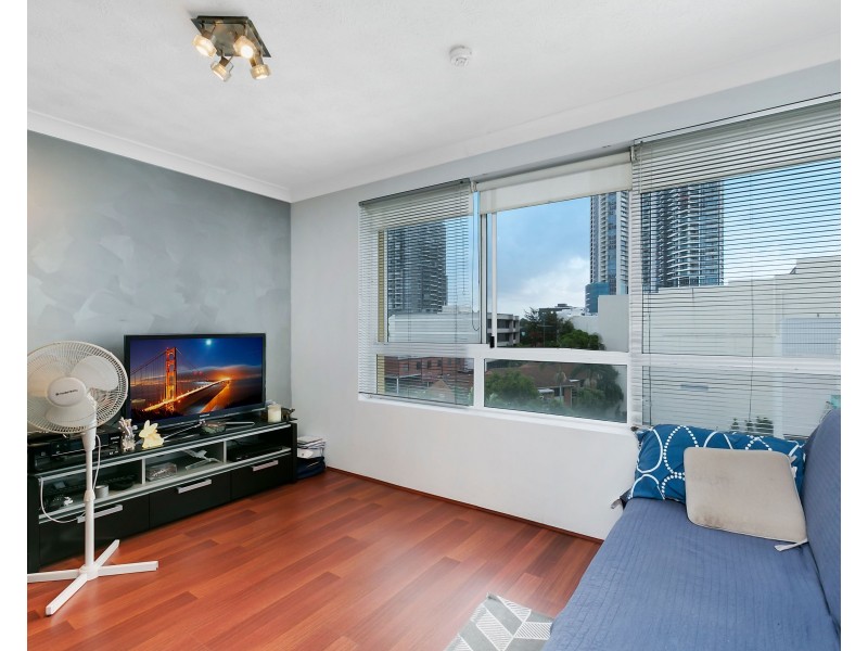 35/30 Marine Parade, Southport QLD 4215