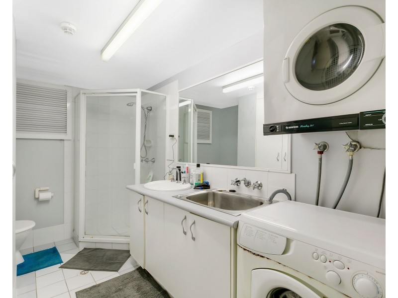 35/30 Marine Parade, Southport QLD 4215